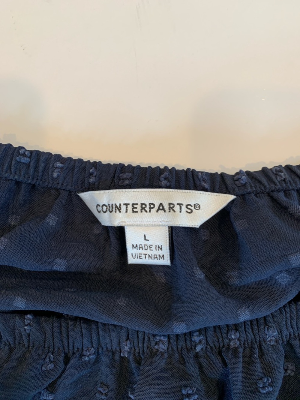 Counterparts Women’s Large Navy Blue Short Flutter Sleeve Top - Picture 4 of 5